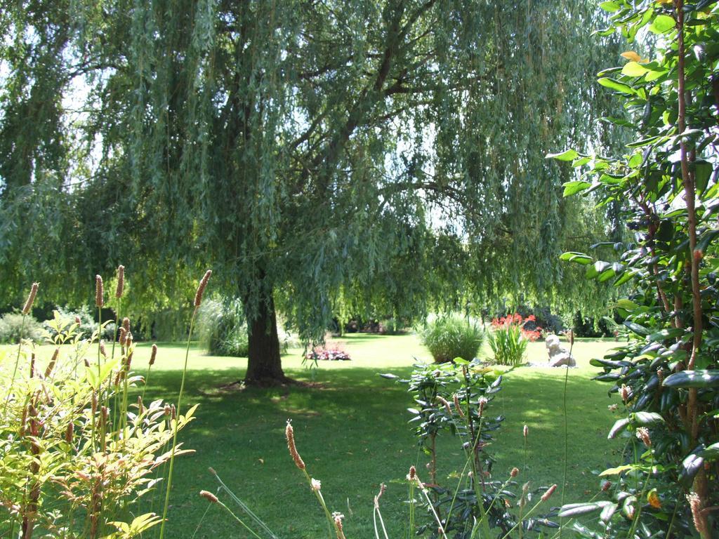 Le Clos Du Clocher Gueudecourt Exterior foto